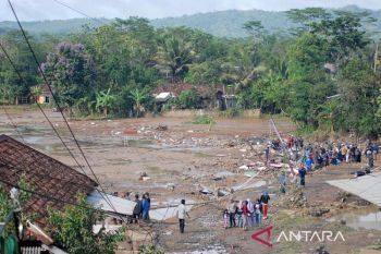 BNPB bangun jembatan darurat optimalkan distribusi bantuan di Sukabumi