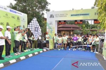 Pj Gubernur NTB ajak gencarkan wisata olahraga di Senggigi Lombok