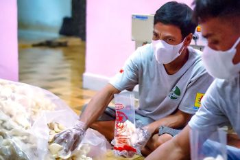 PLN NTB dorong penguatan ekonomi lokal melalui olahan kepiting dan kopi mangrove