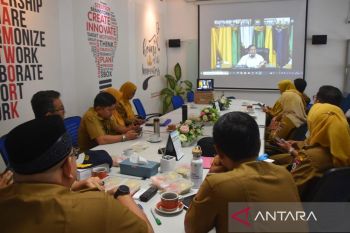 Kendalikan Inflasi, Pj Wako Andree Algamar Ikuti Rakor Bersama Presiden RI