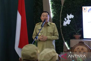 Pelaksana Tugas Gubernur Kalsel naikan gaji honorer sesuai UMP