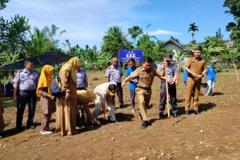 Lapas Lubuk Basung Agam tanam jagung dukung program kemandirian pangan