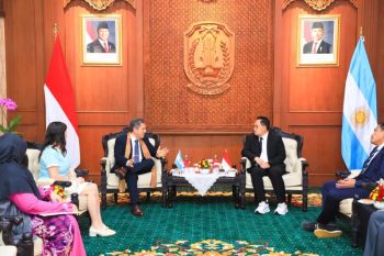 Pj Gubernur-Dubes Argentina bahas peluang kerja sama di Jatim