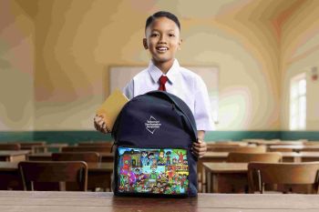 Telkomsel Sambungkan Senyuman Ajak Pelanggan Tukar Telkomsel Poin dan uCoin by.U untuk Donasi Tas Sekolah Pelajar, Sambungkan Semangat untuk Generasi Gemilang