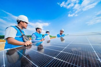 PLN Gandeng "Startup" Kembangkan Energi Hijau dan Ekosistem EV di Indonesia