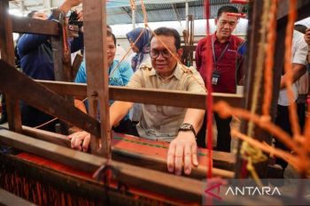 Mendag Budi Santoso dukung produk  kerajinan tangan UMKM di tanah air