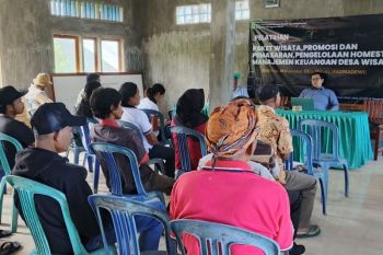 Dispar Mabar latih pokdarwis promosikan Desa Wisata Wae Lolos