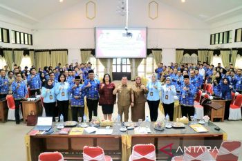 Bupati Kotim instruksikan evaluasi target pendapatan