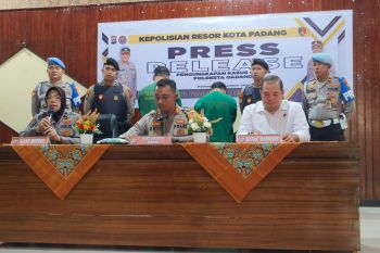 Polresta Padang ungkap kasus pencurian sepeda motor oleh Polisi gadungan (Video)