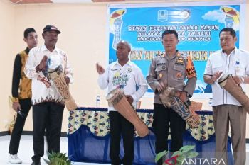Pemkab Biak minta dewan kesenian jaga keaslian tari tradisi daerah