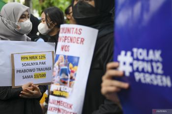 Gerindra sebut PDIP seperti lempar batu sembunyi tangan soal PPN 12 persen