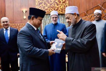 Presiden Prabowo temui Grand Syek Al-Azhar pererat agama dan pendidikan