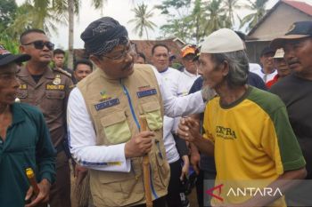 Mensos pimpin kerja bakti serentak nasional peringati HKSN di Pringsewu