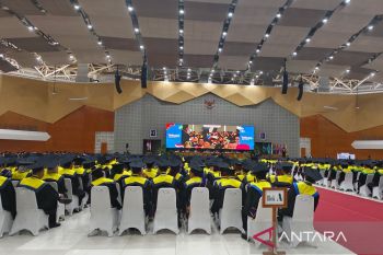 Rektor  UMS tekankan pengabdian kepada para lulusan