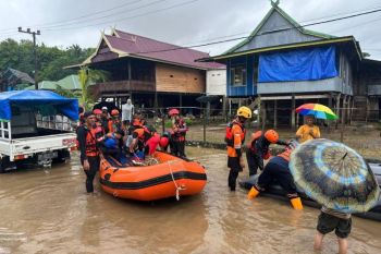 Tim Rescue Basarnas Makassar masih evakuasi korban banjir di enam daerah Sulsel