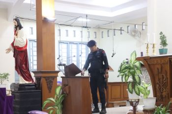 Polres Kulon Progo cek dan sterilisasi gereja jelang Natal