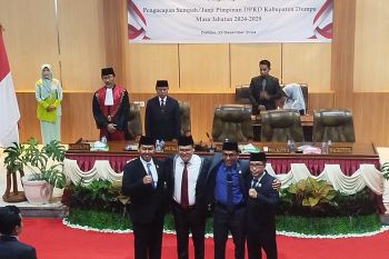 Sempat tertunda, Pimpinan DPRD Dompu resmi dilantik