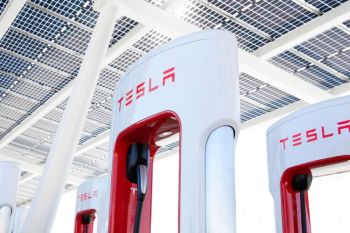 Hyundai tawarkan adaptor supercharger Tesla gratis