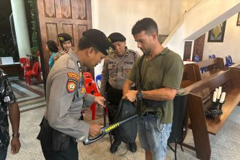 Memastikan Kedamaian Natal Ditpamobvit Polda Kaltara Laksanakan Pengamanan Gereja Santa Maria Imakulata Tarakan