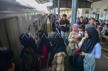 Peningkatan jumlah penumpang kereta api di Padang