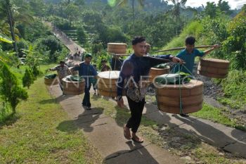 Nyadran perdamaian di dusun toleransi Krecek