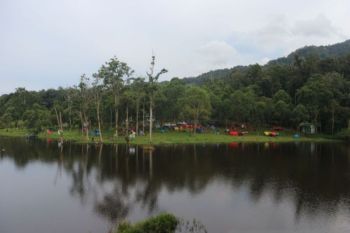 Aktivitas perkemahan di Tambing ditutup saat libur tahun baru