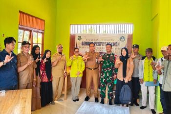 Disarpustaka Kapuas resmikan Perpusdes Teluk Palinget