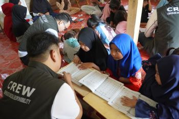 Kalla Translog gelar TJSL mengajar dan berbagi di Bantaeng Sulsel