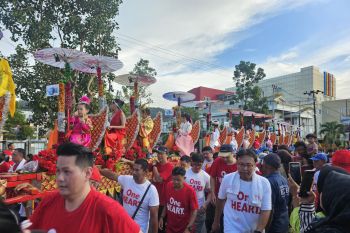 Karnaval Sipasan Sambut Perayaan Tahun Baru di Padang