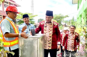 Pj. Wako Sonny BP coba air minum dari KASM