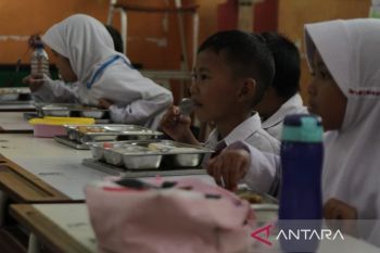 Pemprov Jatim alokasikan Rp800 miliar untuk dukung Program MBG