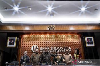 Ekonom sebut suku bunga tinggi dan inflasi rendah bisa perlambat pertumbuhan ekonomi