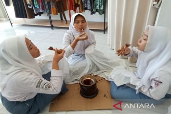 SMKN Warungasem-IPI gencarkan gerakan cinta batik cegah kepunahan