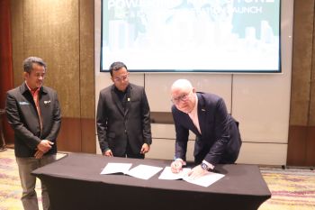 PLN UID Lampung-Hotel Radisson berkolaborasi dukung energi hijau lewat REC dan SPKLU