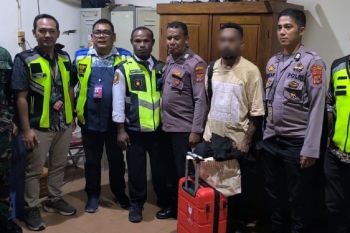 Petugas Bandara Sentani tangkap calon penumpang membawa 35 paket ganja