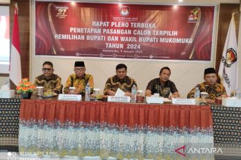 Choirul Huda-Rahmadi resmi jadi bupati dan wakil bupati Mukomuko baru