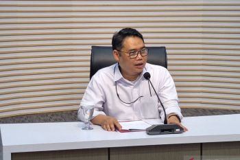 KPK periksa eks penyidiknya dalan kasus  Hasto