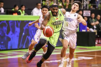 Prawira Bandung menang dramatis saat tandang ke Pacific Caesar Surabaya