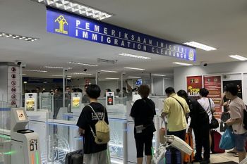 Imigrasi Batam pasang lima autogate di pintu pelabuhan internasional