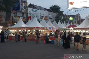 Pemkab Kudus  sediakan 450 gerai untuk tradisi Pasar Dandangan