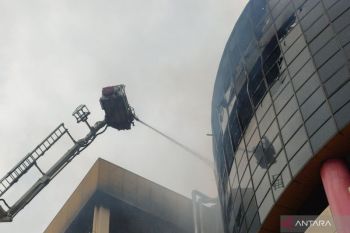 Bukan ledakan dalam kebakaran Glodok Plaza