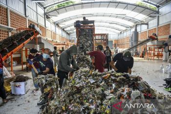 Pengolahan sampah menjadi energi alternatif