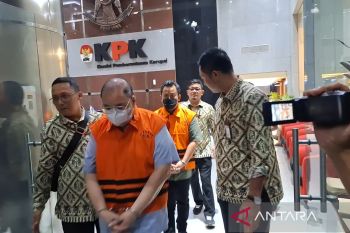 Dua tersangka kasus korupsi di Pemkot Semarang ditahan KPK