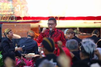Sekjen Hasto sebut lakon "Wisanggeni Lahir" gambarkan suasana kebatinan PDIP