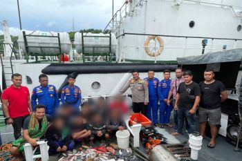 Polisi di Labuan Bajo tangkap 8 nelayan gunakan kompresor