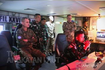 Pasukan perdamaian KRI Diponegoro-365 terima kunjungan UNIFIL di Lebanon