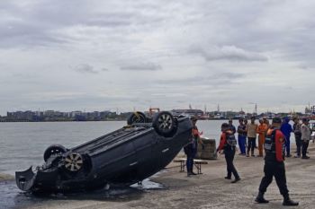 Basarnas: Mobil diduga milik Brigjen Purn TNI Hendrawan ditemukan terbalik di dalam lumpur