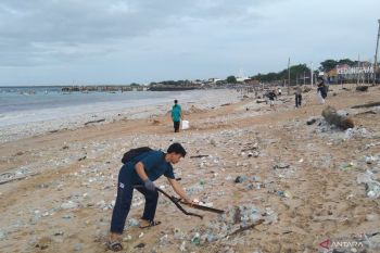 Menteri LH: Pemerintah tangani sampah plastik enam sungai Jawa-Bali