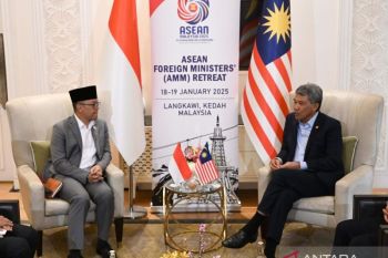 Menlu RI, Malaysia tegaskan komitmen perkuat hubungan bilateral