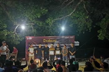 KPU Dompu evaluasi tahapan Pilgub dan Pilbup bersama badan adhoc